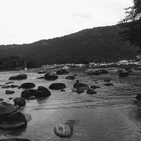 Pousada Arrastao Da Ilha Abraão Extérieur photo